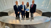 De izquierda a derecha: Erik Moncayo, presidente internacional WBO; Carlos Ochoa, representante de CBP; Suzanne Lemaitre, directora ejecutiva WBO; y Fermín Cuza, pasado presidente internacional y miembro honorario WBO. Encuentro en Washington, D.C. con ocasión de la jubilación del Sr. Carlos Ochoa, punto de contacto de BASC con CBP.
