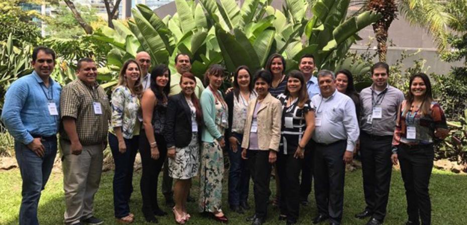 Participantes del 69° Curso de Actualización de Auditores Internacionales BASC realizado en Medellín, Colombia.