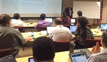 Jorge Hutt, Formador BASC, dando la bienvenida a los asistentes del primer Curso de Auditores de Internacionales dictado en Inglés en la ciudad de Miami.